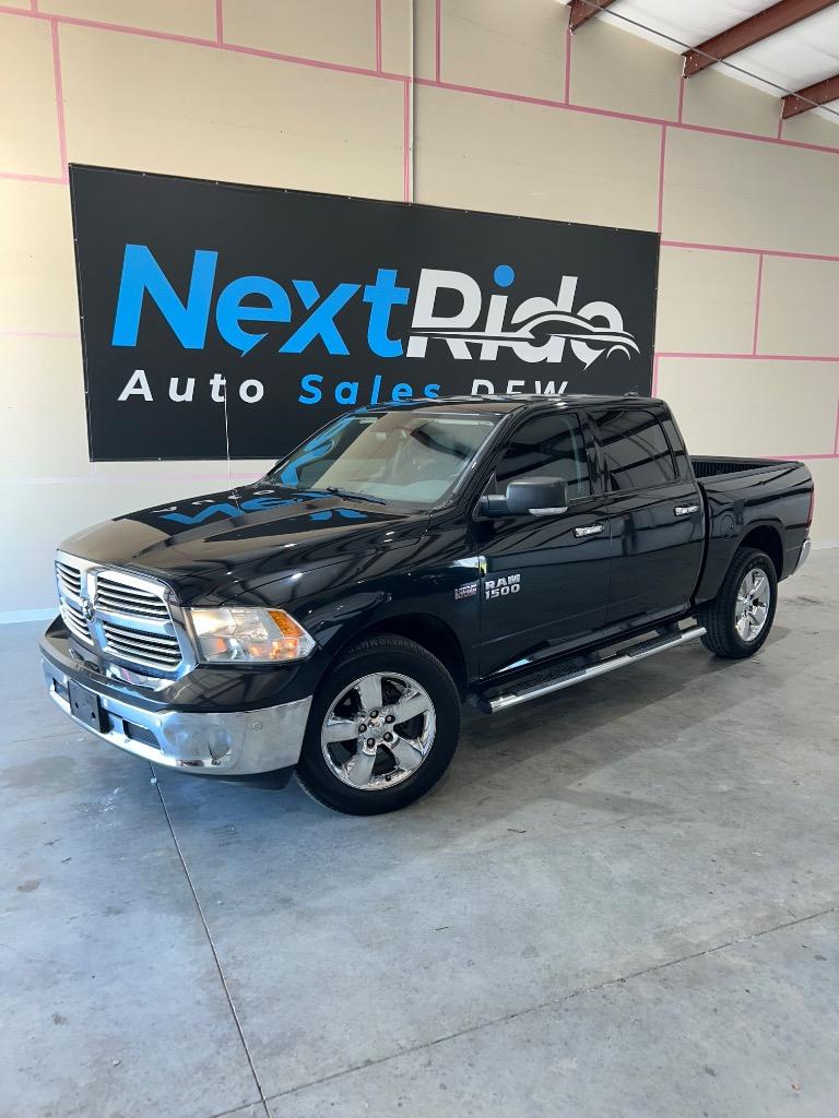 2016 RAM 1500 Big Horn 4x4 Crew Cab 5'7's photo